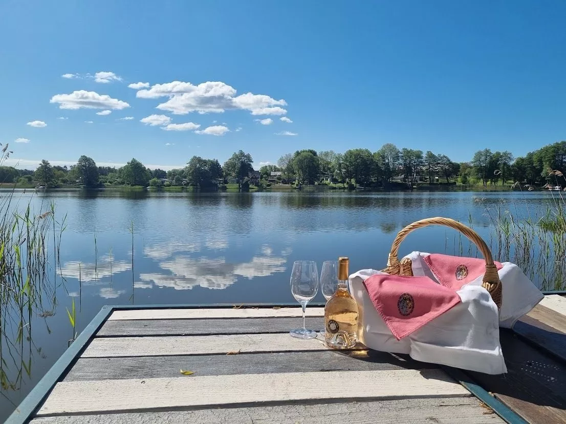 Immobilienangebot - Vielitzsee - Alle - Bootssteg ***** stylisch ausgebaute Scheune ***** Streuobstwiese ***** Atelier