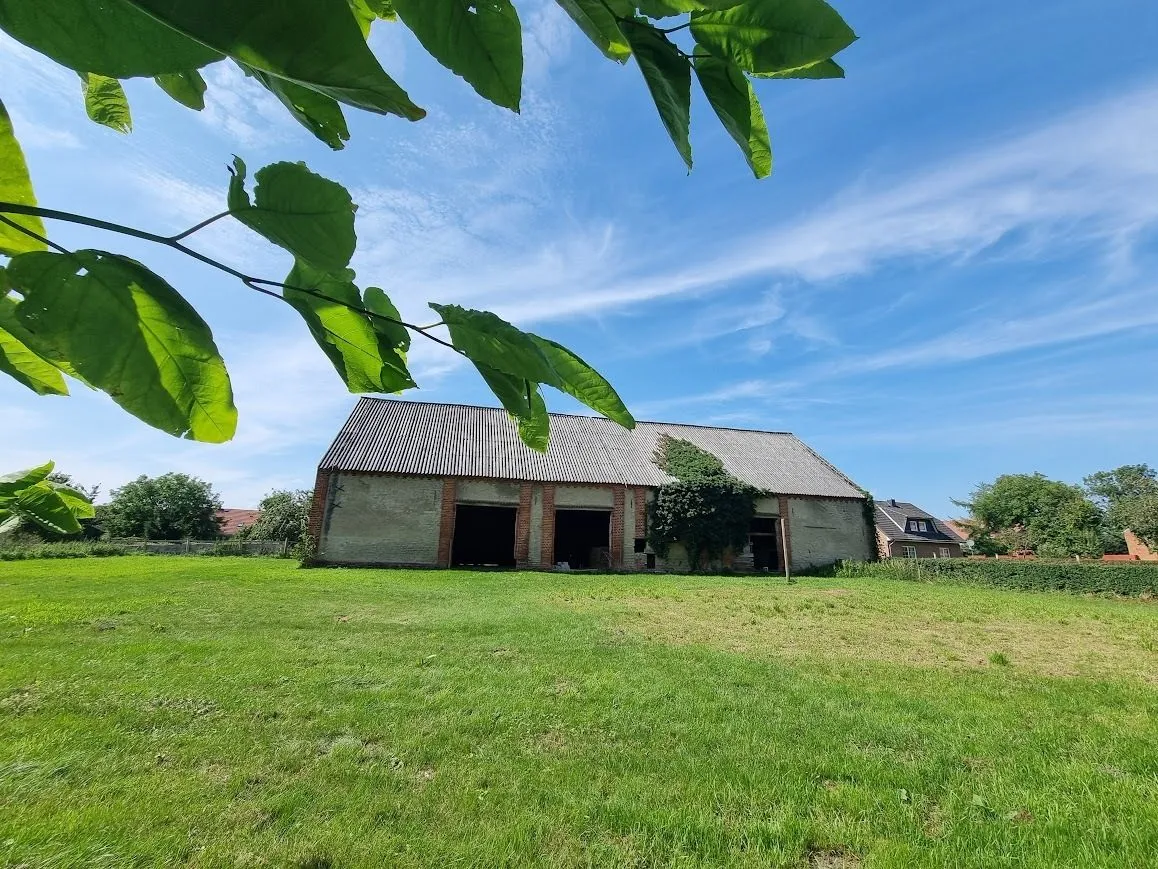 Immobilienangebot - Putlitz - Alle - Frühlingsidylle zwischen HH & Berlin – Bauernhaus, Scheune, Teich, Streuobstwiese