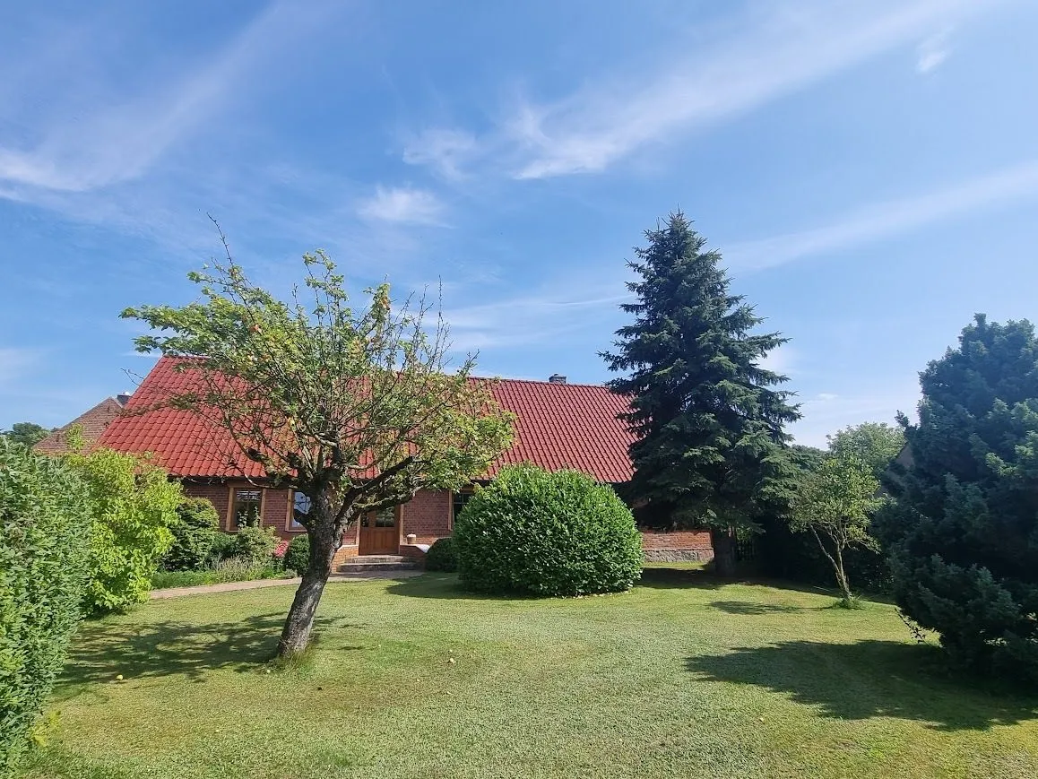 Immobilienangebot - Putlitz - Alle - Frühlingsidylle zwischen HH & Berlin – Bauernhaus, Scheune, Teich, Streuobstwiese