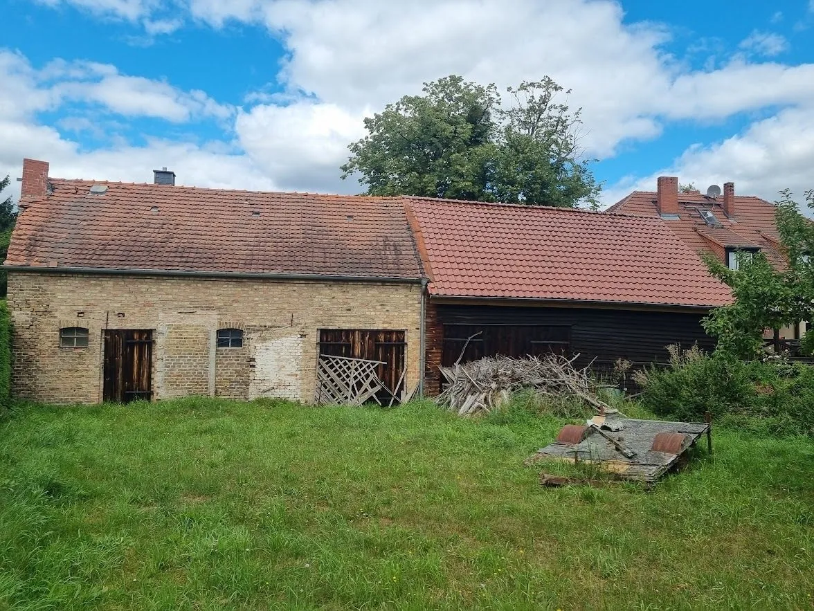 Immobilienangebot - Neuruppin - Alle - Natur pur  und voller Möglichkeiten: Haus zwischen zwei Seen, Wintergarten u. Scheune zum Entwickeln