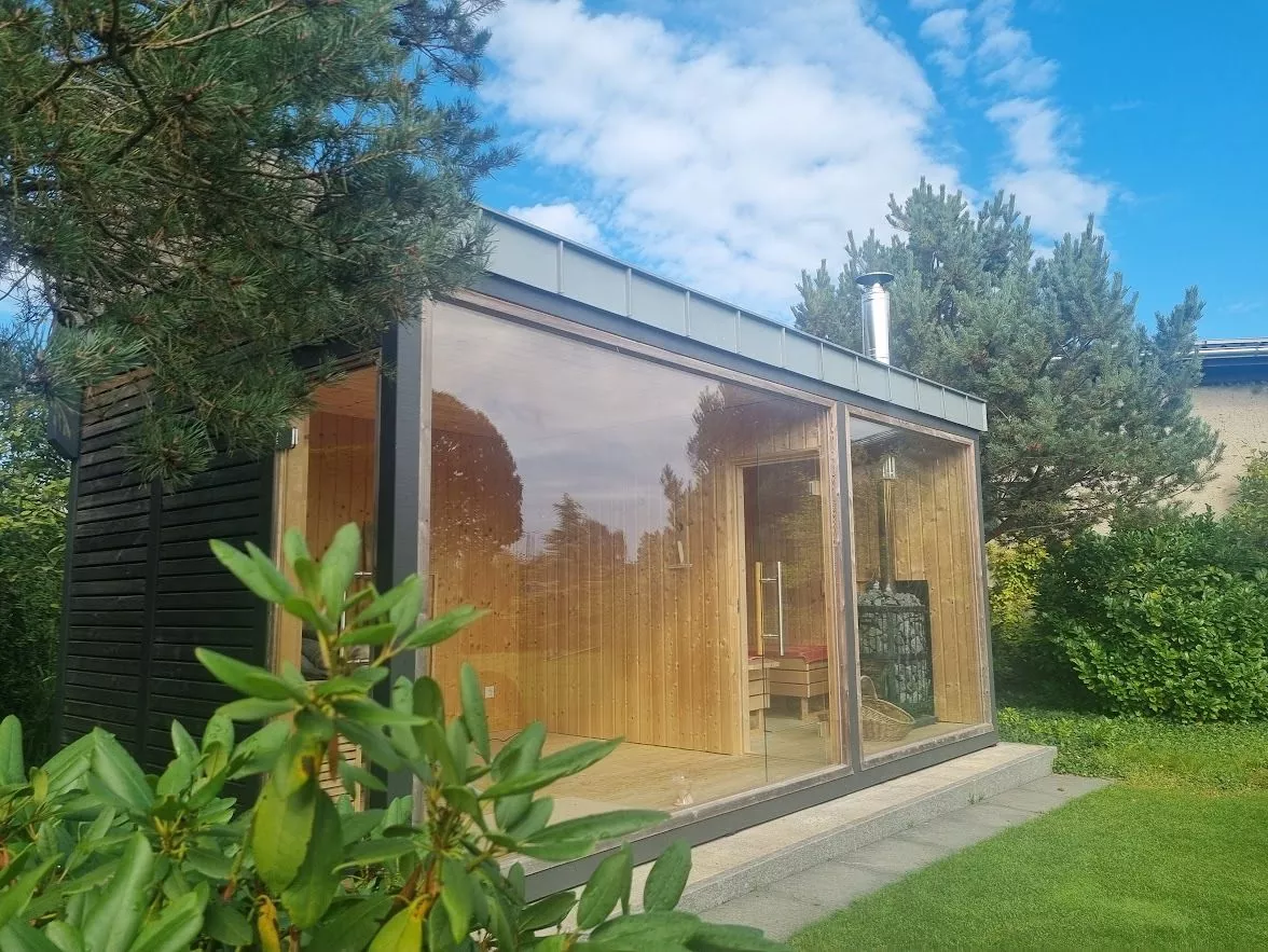 Immobilienangebot - Neuruppin - Alle - Zwei Häuser – ein Konzept: Leben, Arbeiten und Generationenwohnen mit Stil