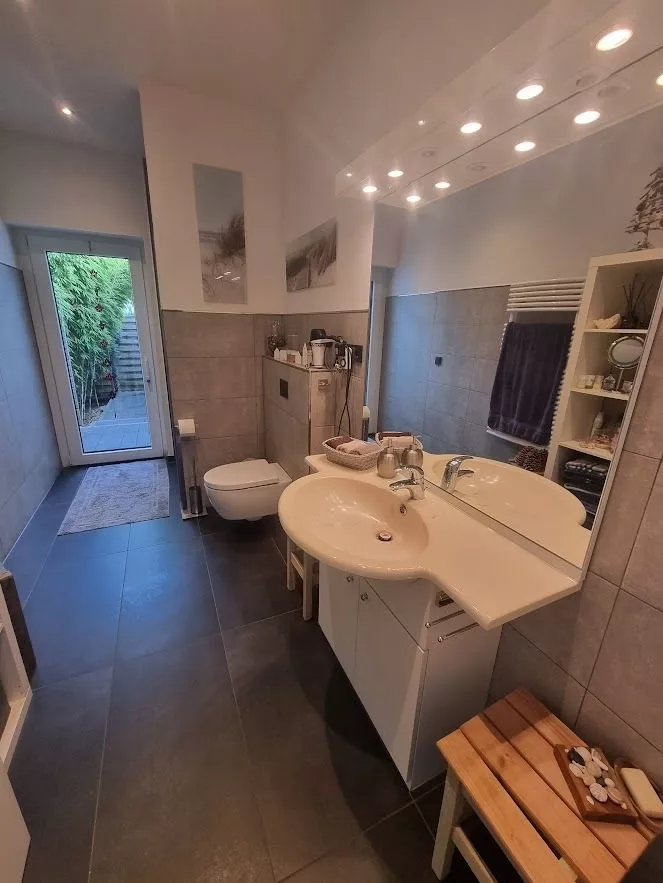 Immobilienangebot - Neuruppin - Alle - Zwei Häuser – ein Konzept: Leben, Arbeiten und Generationenwohnen mit Stil