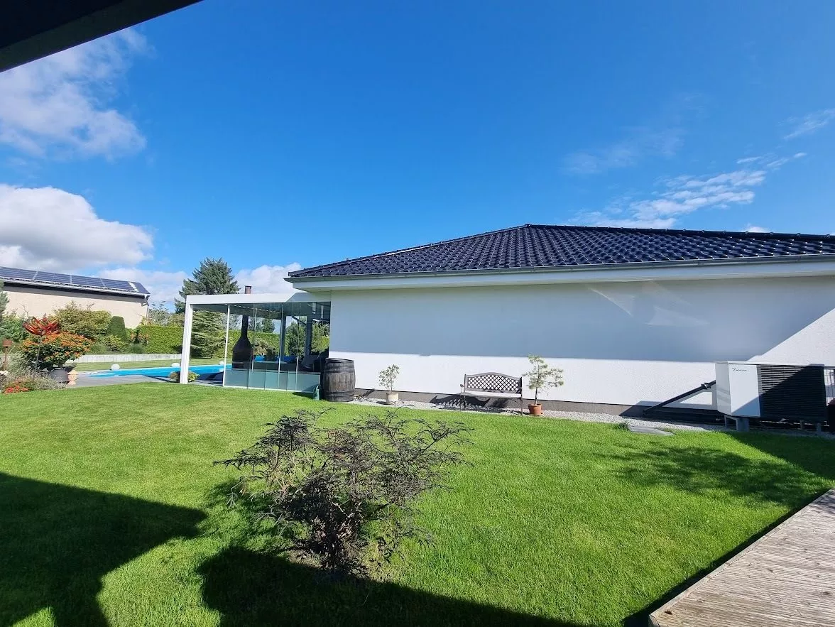 Immobilienangebot - Neuruppin - Alle - Zwei Häuser – ein Konzept: Leben, Arbeiten und Generationenwohnen mit Stil