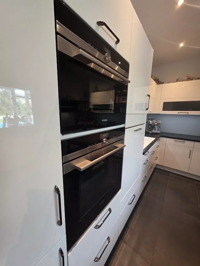 Immobilienangebot - Neuruppin - Alle - Zwei Häuser – ein Konzept: Leben, Arbeiten und Generationenwohnen mit Stil