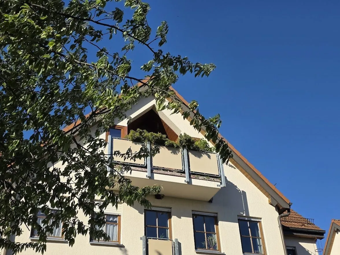 Immobilienangebot - Leegebruch - Alle - Über den Dächern von Leegebruch: Stilvolle Familienwohnung mit zwei Sonnenbalkonen