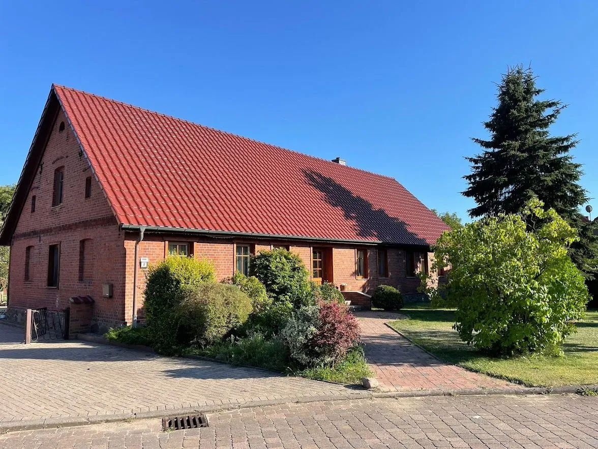 Immobilienangebot - Putlitz - Alle - Frühlingsidylle zwischen HH & Berlin – Bauernhaus, Scheune, Teich, Streuobstwiese