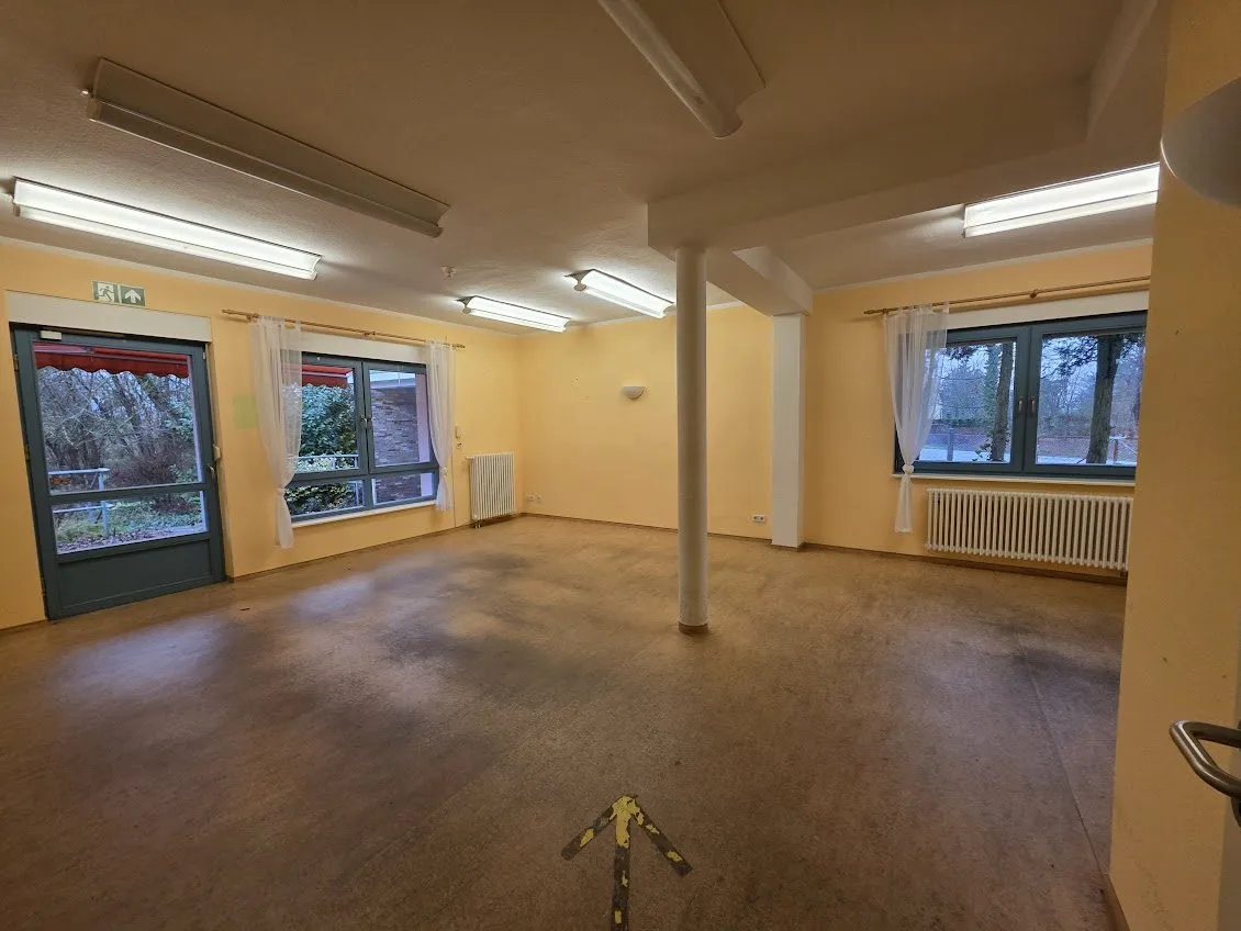 Immobilienangebot - Friesack - Alle - Zentral gelegen - Bauhausstyle Bungalow - mit herrlichem Garten